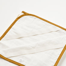 Load image into Gallery viewer, 5 Layered Gauze Bed Pad [Kyo Wazarashi Mensya]
